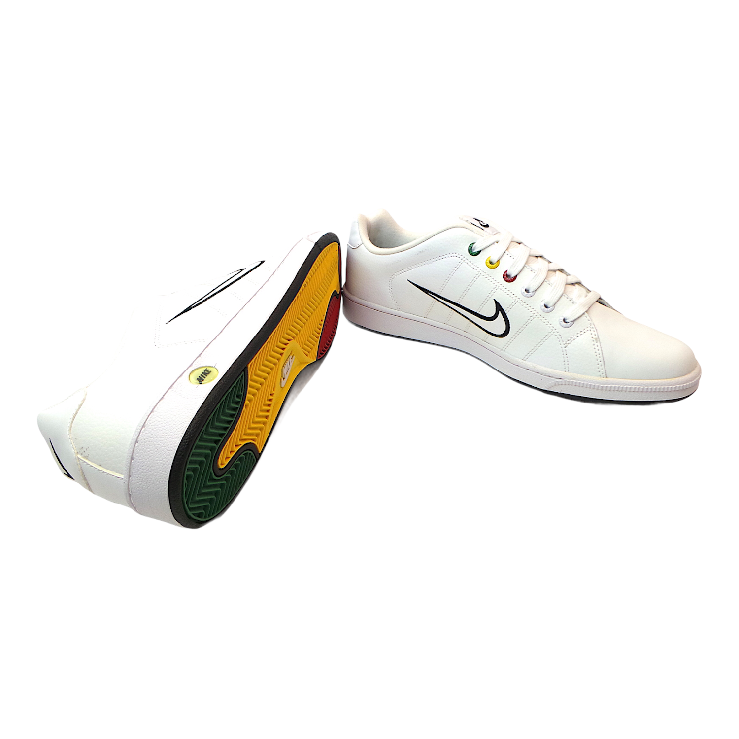 Nike numero uno delle sneaker ma pure i grandi imperi possono crollare